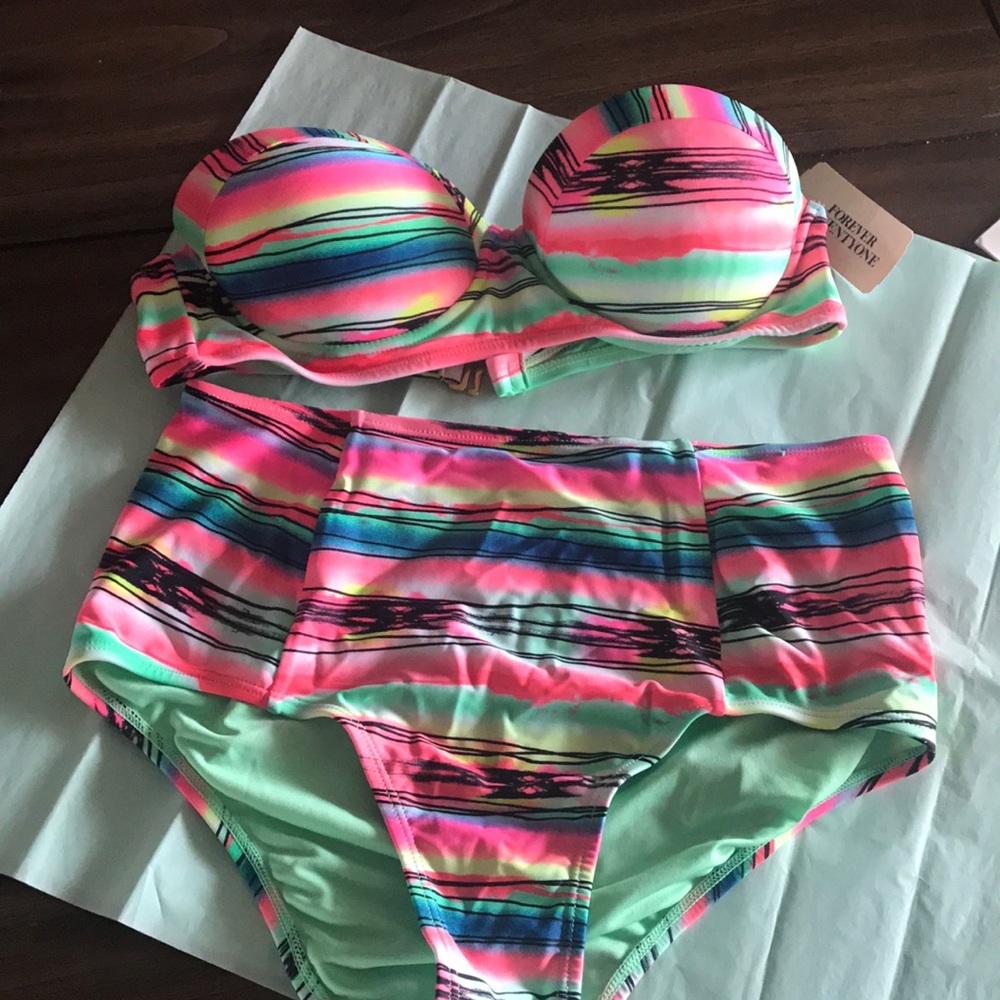 High waisted 2 piece bathing suite NWT